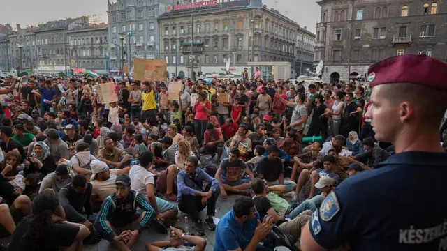 Миграционный кризис расколол Европу