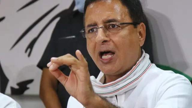 प्रवक्ता रणदीप सुरजेवाला