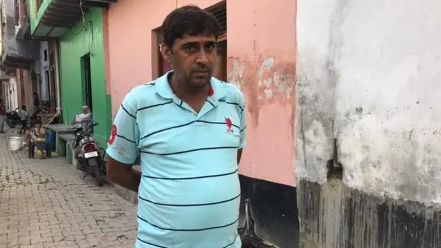 कल्लू गुर्जर यांचे वडील ज्ञानेंद्र