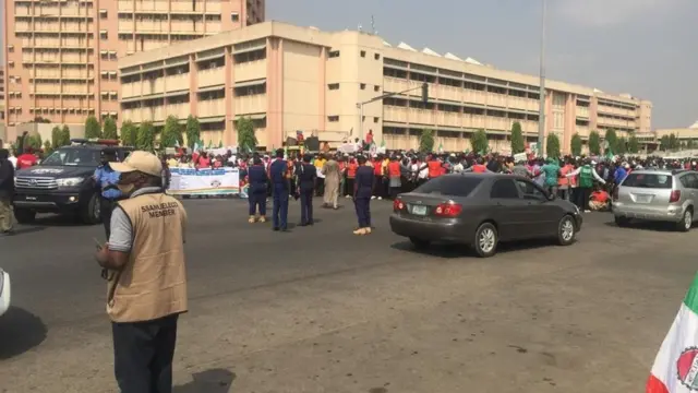 Iwọde ẹgbẹ oṣiṣẹ