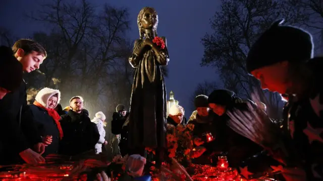 Українці вшанували жертв голодоморів, Київ