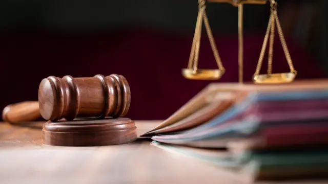 "பொருளாதார அடிப்படையிலான இட ஒதுக்கீடு செல்லுபடியாகும்" உச்சநீதிமன்ற நீதிபதிகள் தீர்ப்பு