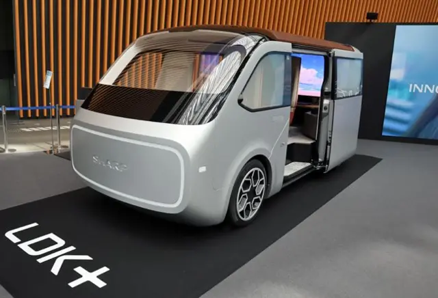 کانسپت +LDK شرکت شارپ در نمایشگاهی در توکیو