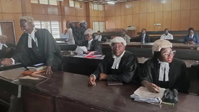 Àwọn agbẹjọ́rò 