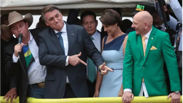 Bolsonaro durante comemorações do 7betway esportsetembro