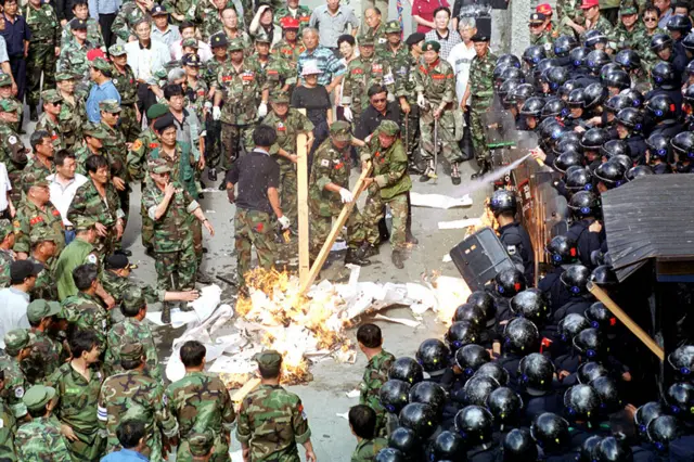 The trashing of Hankyoreh newspaper's offices in Seoul, June 1999