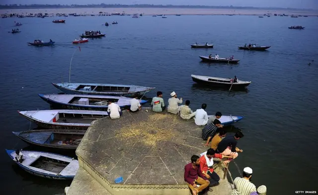 ગંગાકિનારાની તસવીર