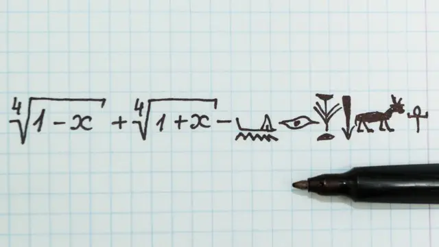 Fórmula que se transforma en jeroglíficos