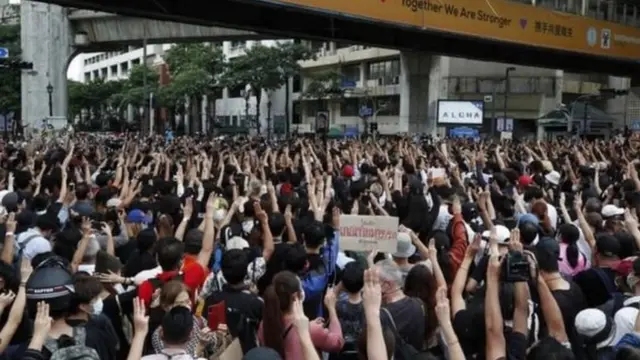 தாய்லாந்து போராட்டம்