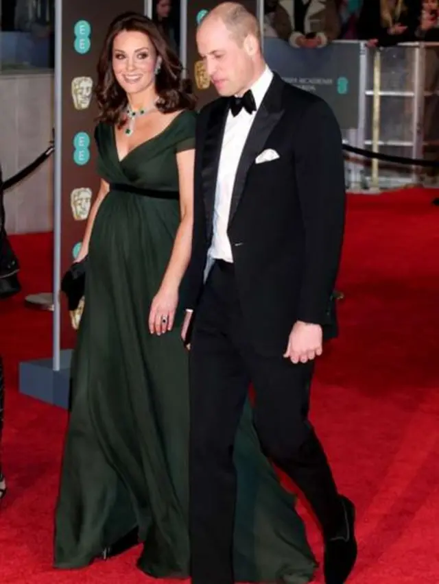 دوق ودوقة كامبريج عند وصولهما الى الحفل قاعة رويال البرت هول