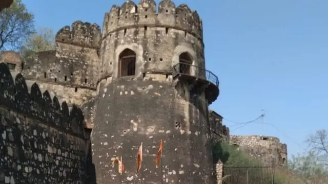 جھانسی کا قلعہ