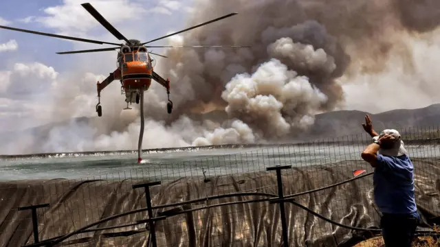 Юго-восток Европы принял на себя тепловой удар июля-2021. Пожар в Греции