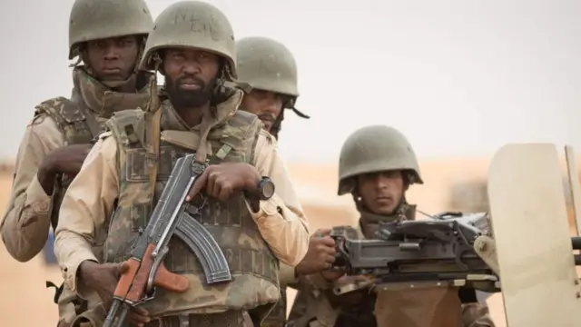 Les troupes régionales et françaises se battent contre les djihadistes au Sahel