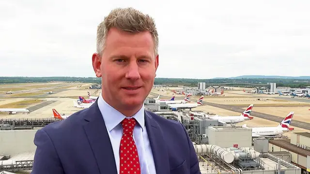 조나단 폴라드 개트윅 공항 최고커머셜책임자(CCO)는 당일 결항 등의 사태로 이어질 수 있는 인력난을 주의 깊게 지켜보고 있다