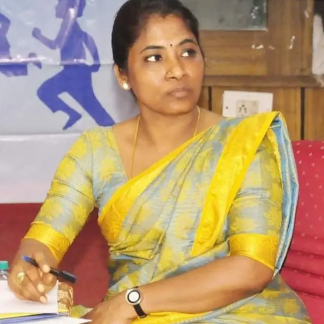 பேராசிரியர் ரேவதி