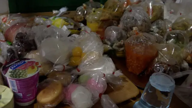 อาหารถวายพระ