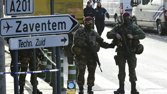 القوات الخاصة قرب مطار بروكسل