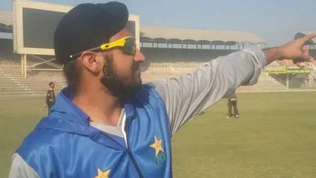 पाकिस्तान के सिख क्रिकेर महिंदर पाल सिंह