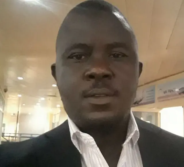 Akindele Oluwasheun oladipopu anasema ilikua ni vigumu kuwaona waalimu wazee waliohudumu miaka mingi wakiomba msaada wa chakula