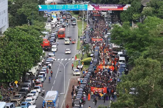 இலங்கை நெருக்கடி