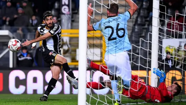 علی قلی‌زاده بازیکن باشگاه شارلروا بلژیک