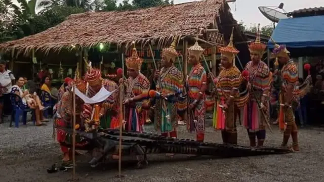 โนรา