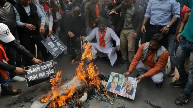 भारत में जैश प्रमुख अज़हर मसूद विरोधी प्रदर्शन