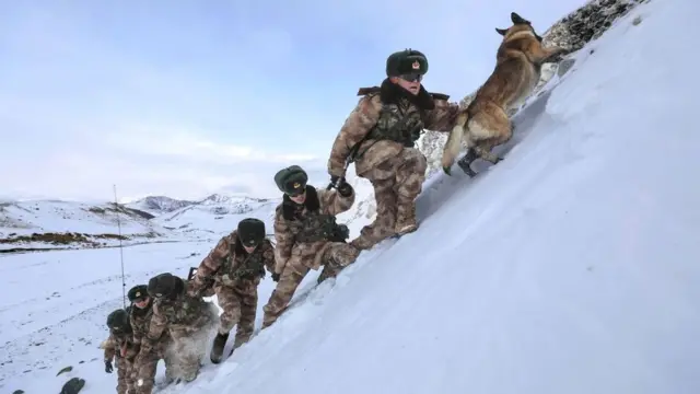 चीनी सैनिक