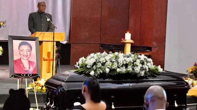 Hlengiwe Mkhize burial