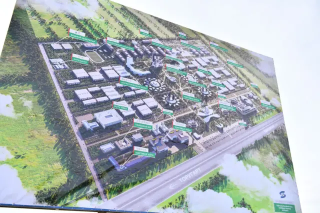 Ат-Башы районуна курулат деген индустриалык-соода-логистикалык борбордун макети