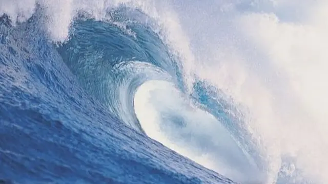 করোনাভাইরাসের ওয়েভকে সামুদ্রিক ঢেউ-এর সাথে তুলনা করা যেতে পারে।