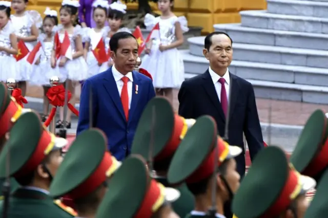 Jokowi di vietnam