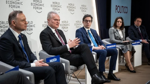 Панельная дискуссия на экономическом форуме в Давосе.
