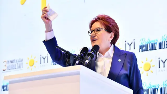 Meral Akşener