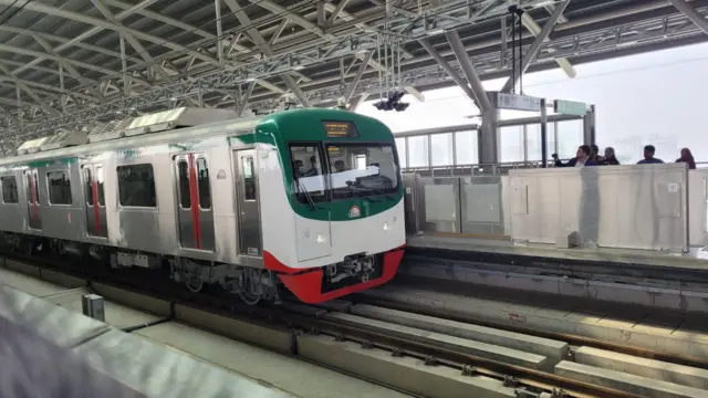 মেট্রোরেল