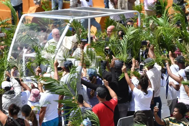 Le Pape accueilli en liesse à Île Maurice