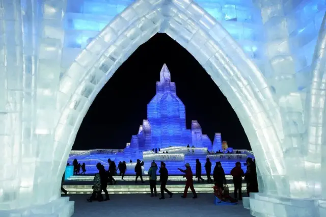 चीनमधील बर्फ महोत्सव