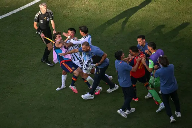 Argentina iyo Spain