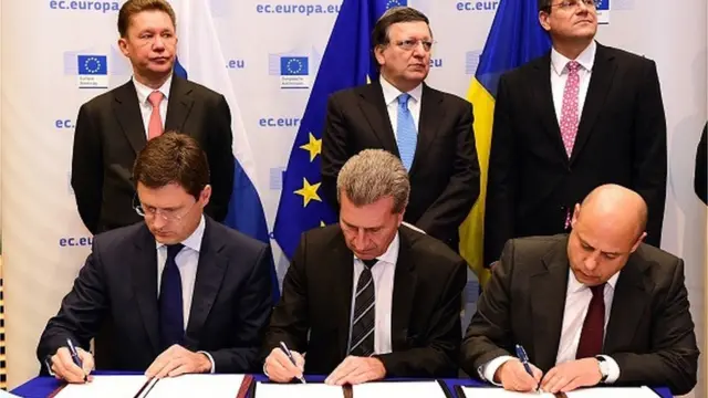 Ще за попереднього складу Єврокомісії у 2014 було підписано тимчасові україно-російські газові угоди - "зимовий пакет". Від листопада 2015 Україна не купує газ у "Газпрому"