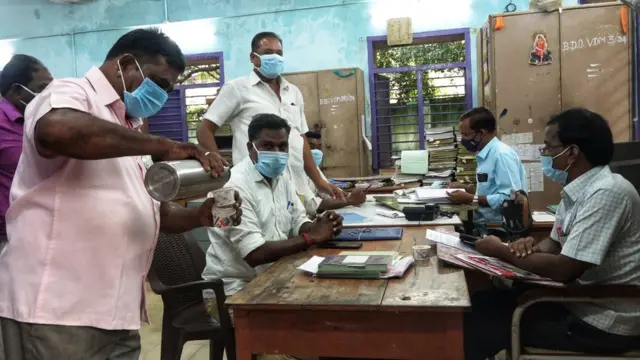 மனம் திருந்தி வாழும் ஆயுள் தண்டனை கைதி - ஒரு நெகிழ்ச்சி கதை