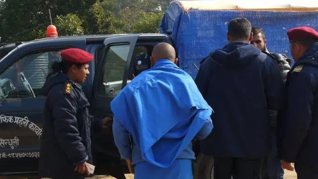 प्रहरी र बमजनका शिष्य