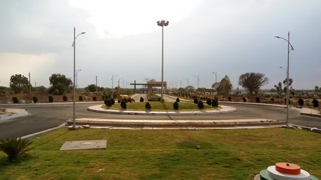 यूनिवर्सिटी कैंपस