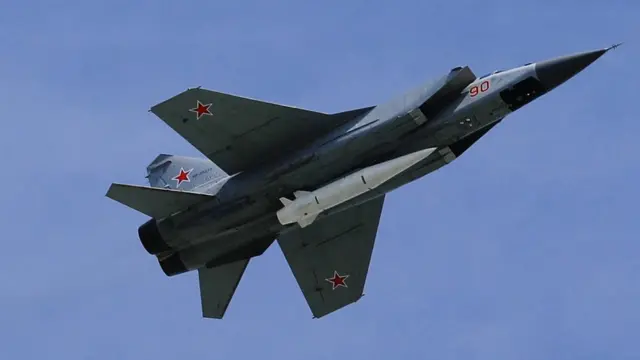 Гіперзвукова ракета "Кинжал"