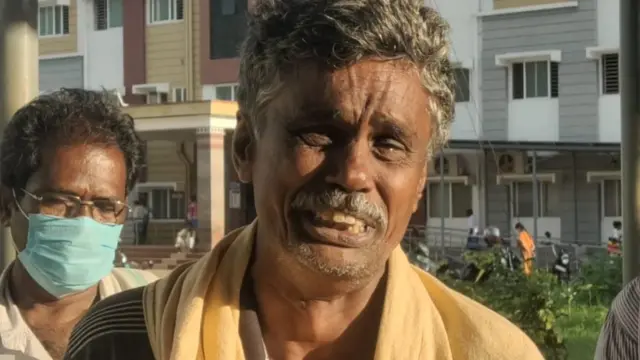 தனுஷின் தந்தை சிவகுமார்