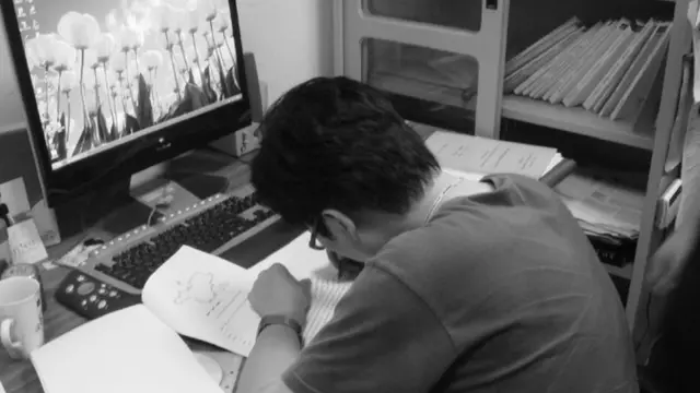 蔡智恆博士班畢業後當過研究員,也擔任教職。