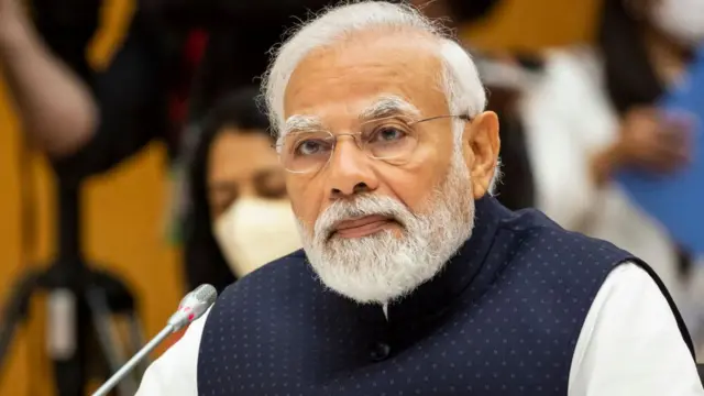 नरेंद्र मोदी