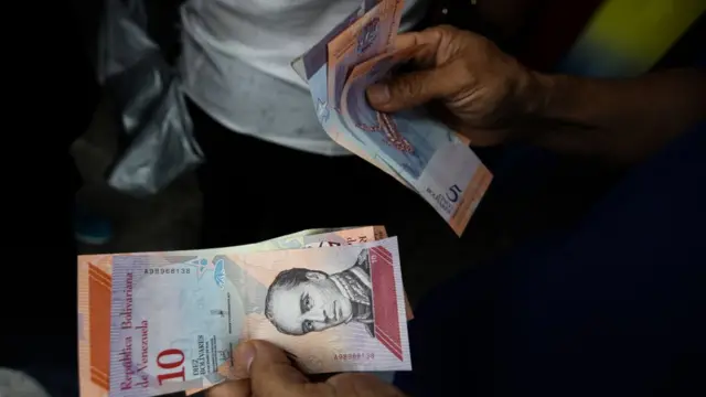 వెనెజ్వేలాలో కొత్తగా ప్రవేశపెట్టిన కరెన్సీ