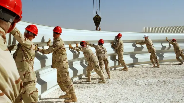 Construcción de las instalaciones estadounidenses en Al Udeid