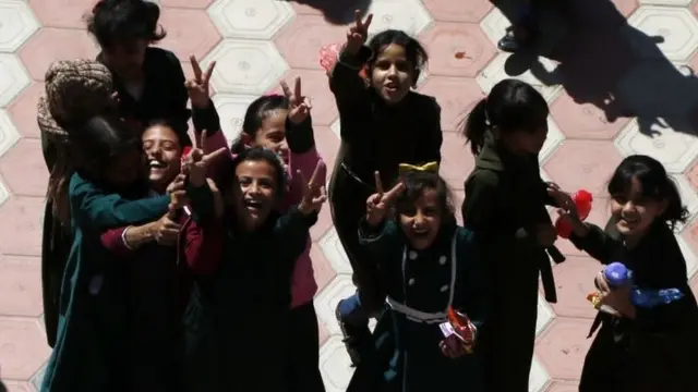 Учурда эки жүз отуз төрт бала асыроого берилүүчү маалыматтар базасынын тизмесинде