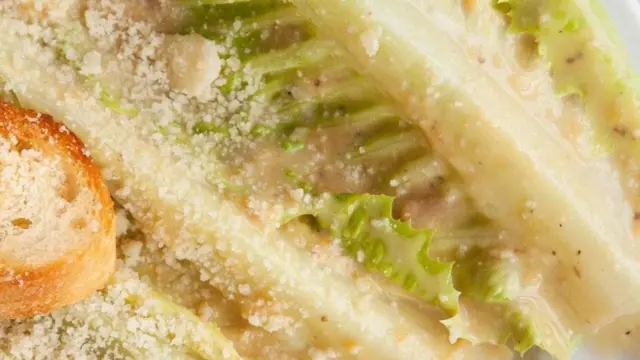 Caesar's restoranındakı salat sousu limon deyil, laym şirəsi ilə hazırlanır.